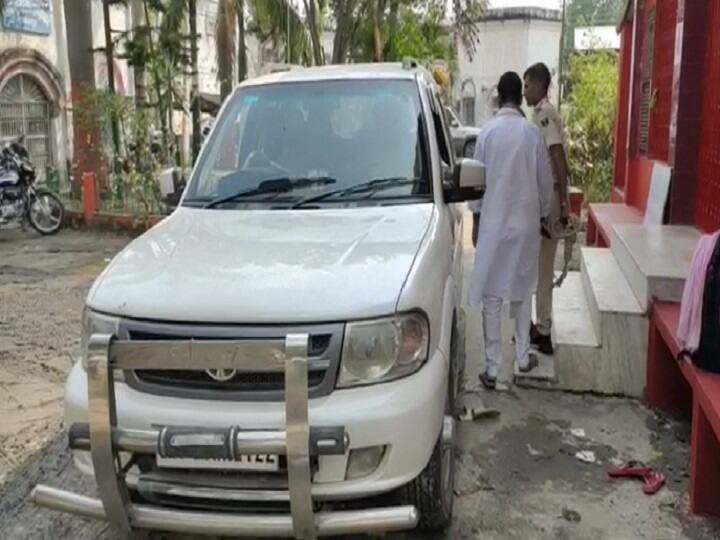 Bihar: लग्जरी कार से मुखिया का मेडिकल कराने अस्पताल पहुंची पुलिस, शराब पीने के आरोप में किया था गिरफ्तार