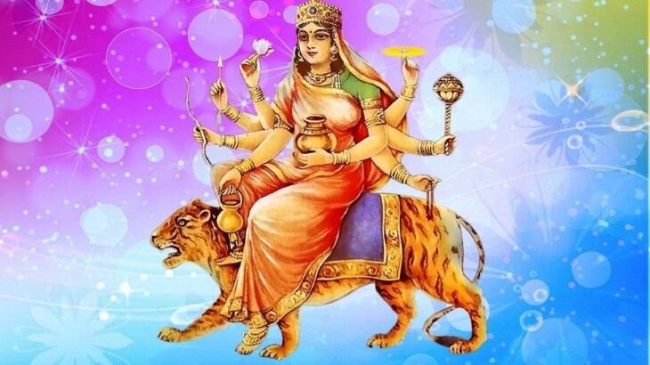Navratri 2021 goddess kushmanda devi puja muhurat mantra katha importance Navratri 2021: નવરાત્રિના ચોથા નોરતે મા કુષ્માન્ડાના આ મંત્ર અને વિધાનથી પૂજા કરવાથી સમૃદ્ધિમાં થશે વૃદ્ધિ, જાણો મંત્ર-વિધિ