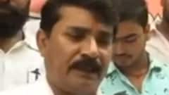 Lakhimpur Kheri Case: घर से निकले आरोपी Ashish Mishra, मीडिया का लगा जमावड़ा| Hindi News