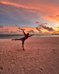 Rubina Dilaik Asks Fans To Guess If It’s ‘A Sunset Or A Sunrise’ In These PICS