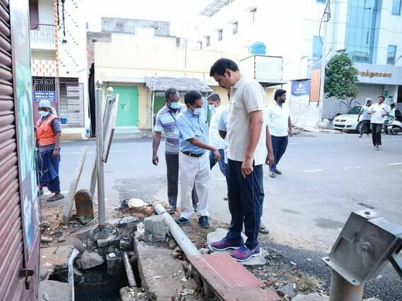 வாக்கிங் டைம்ல ஆய்வு... அமைச்சர் செந்தில்பாலாஜியின் ’தூய்மை கரூர்’ விசிட்! வாக்கிங் டைம்ல ஆய்வு... அமைச்சர் செந்தில்பாலாஜியின் ’தூய்மை கரூர்’ விசிட்!