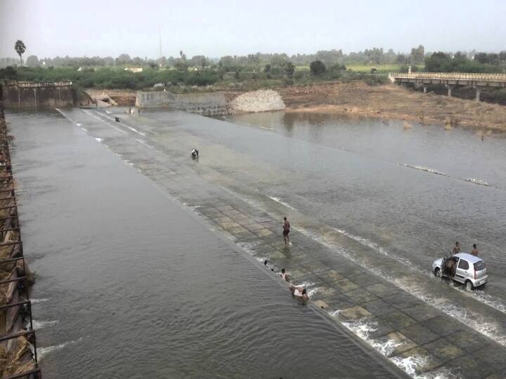 Tiruvallur: Flood Alert issued for people living on banks of kosasthalaiyar river Flood Alert: பூண்டி ஏரி 2 மணிக்கு திறப்பு - கொசஸ்தலை கரையோர மக்களுக்கு வெள்ள அபாய எச்சரிக்கை