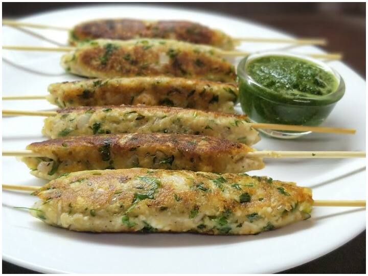 Kitchen Hacks Make Khoya Paneer Seekh Kebab in Snack And Khoya Paneer Seekh Kebab Recipe Kitchen Hacks: स्नैक में बनाना हो कुछ टेस्टी तो ट्राई करें Khoya Paneer Seekh Kebab