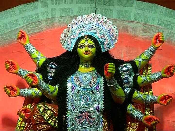 ‘বিশেষ জুরি সম্মান’ সিদ্ধেশ্বরী অ্যাথলেটিক ক্লাব  দমদমের সিদ্ধেশ্বরী অ্যাথলেটিক ক্লাবের উদ্যোগে বেতোয়ারা দুর্গোৎসবের পুজো এবার ৭১ বছরে পা রাখল। প্রতিমা থেকে মণ্ডপ সবেতেই এখানে সাবেকিআনার ছোঁয়া।