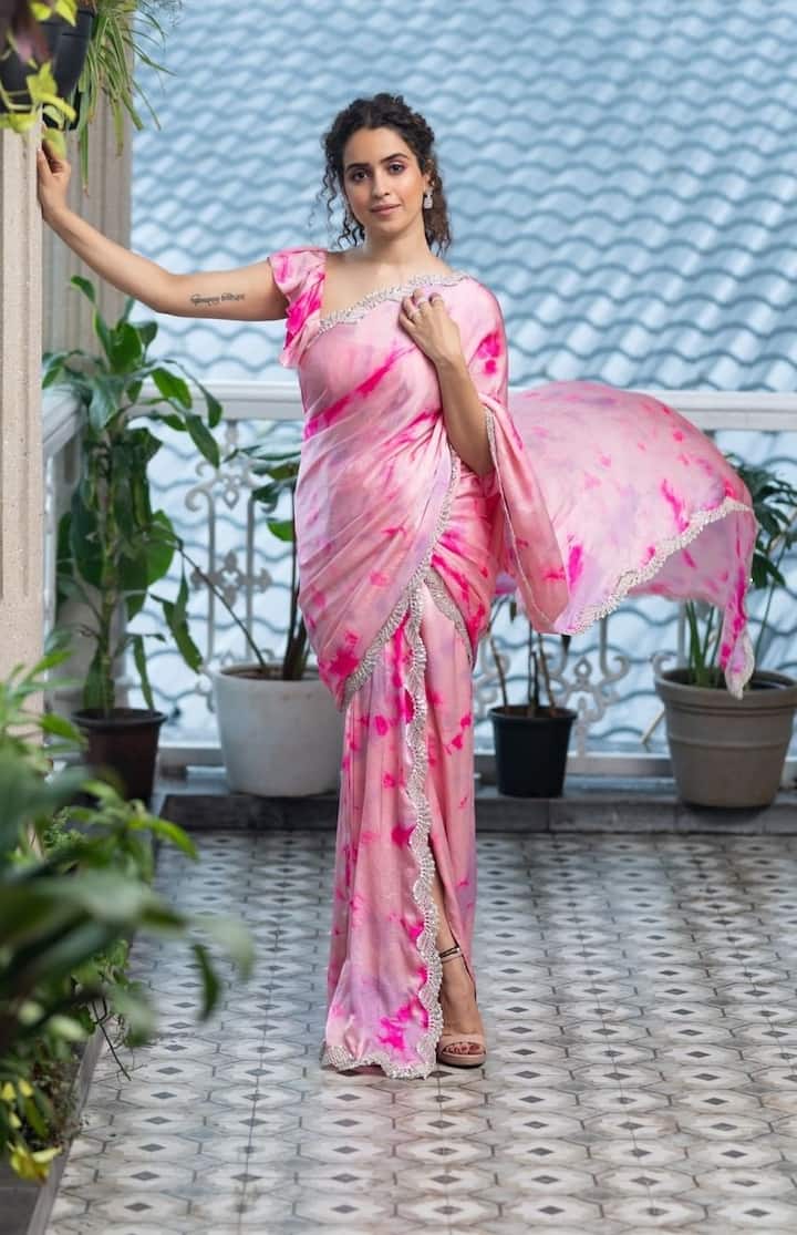 கொஞ்சும் மைனாக்களே கொஞ்சும் மைனாக்களே என் குரல் கேட்டு ஒன்று கூடுங்கள்