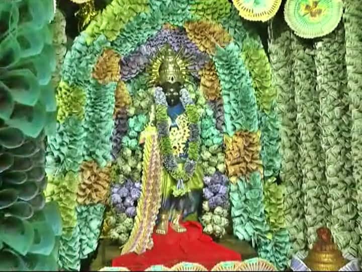 Darasa Festival 2021: రూ.5 కోట్ల కరెన్సీ నోట్లతో కన్యకా పరమేశ్వరి అలంకరణ.. రికార్డు బ్రేక్ చేసిన నెల్లూరోళ్లు.. Nellore devotees decorated kanyaka parameshwari goddess with Rs 5 crore 16 lakh worth of currency notes Darasa Festival 2021: రూ.5 కోట్ల కరెన్సీ నోట్లతో కన్యకా పరమేశ్వరి అలంకరణ.. రికార్డు బ్రేక్ చేసిన నెల్లూరోళ్లు..