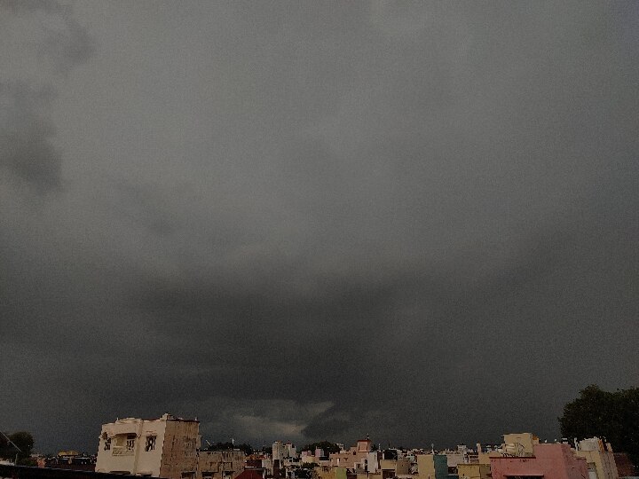 Rain | சேலம் : இடி, மின்னல், பலத்த காற்று என அடித்து வெளுக்கும் கனமழை..