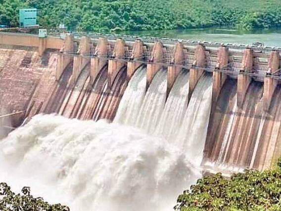 Srisailam Dam: శ్రీశైలం జలాశయానికి వరద ప్రవాహం.. 4 గేట్లు ఎత్తివేత