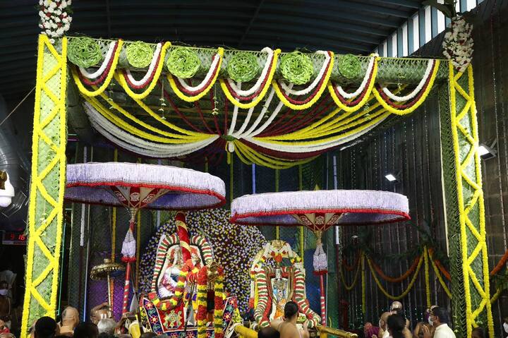 బ్రహ్మోత్సవం ఐదవ రోజున మోహిని అవతారం లో మలయప్ప స్వామి