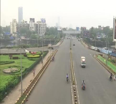 Maharashtra Bandh: Shops Remain Shut As Traders Support MVA Call Against Lakhimpur Violence, BJP Opposes Maharashtra Bandh: Shops Remain Shut As Traders Support MVA's Call Against Lakhimpur Violence, BJP Opposes