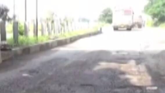 સુરતઃ કીમ માંડવી રાજ્ય ધોરીમાર્ગ છેલ્લા 11 વર્ષથી બિસ્માર હાલતમાં, વાહનચાલકોની કમર તૂટી