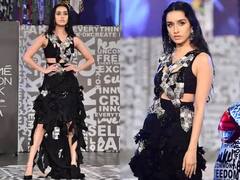 ફેશન શૉમાં શ્રદ્ધા કપૂરએ બતાવ્યો જલવો, એક્ટ્રેસનો ગ્લેમરસ લૂક જોઇને બધા રહી ગયા દંગ, જુઓ તસવીરો.....