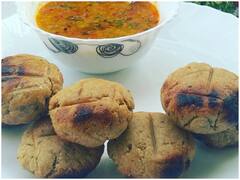 Kitchen Hacks: कुछ अलग खाने का है मन, तो इस तरह से बनाएं Dal Bati