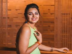 Monal Gajjar Photos: లైట్ గ్రీన్ గౌనులో అందాల మోనాల్... చూస్తే మెచ్చుకోకుండా ఉండలేరు