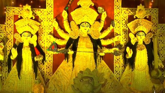 Navratri 2021 : बॉम्बे दुर्गा बारी समितीची विशेष दुर्गापूजा ; महाषष्ठी दुर्गापूजेचे विलोभनीय दृश्य!