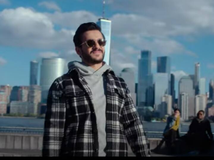 Most Eligible Bachelor: ‘చిట్టి అడుగు...’ అంటూ బ్యాచిలర్ నుంచి కొత్త పాట, ఫిదా అవ్వాల్సిందే Most Eligible Bachelor's Song ‘Chitti adugu' released Most Eligible Bachelor: ‘చిట్టి అడుగు...’ అంటూ బ్యాచిలర్ నుంచి కొత్త పాట, ఫిదా అవ్వాల్సిందే