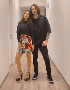 Sunny Leone Pics: ਪਤੀ Daniel Weber ਦੇ ਨਾਲ ਸੰਨੀ ਲਿਓਨ ਨੇ ਦਿਖਾਇਆ ਆਪਣੀਆਂ ਅਦਾਵਾਂ ਦਾ ਜਲਵਾ, ਮਿੰਨੀ ਸਕਰਟ 'ਚ ਜਿੱਤਿਆ ਫੈਨਸ ਦਾ ਦਿਲ