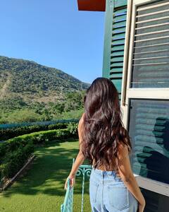 Esha Gupta’s Bold PICS Set Internet On Fire