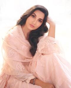 Nora Fatehi Navratri: नवरात्रि में नोरा फतेही ने फ्लॉट किया एथनिक लुक, पूल देख नहीं रोक पाई तो बिकिनी पहन की मस्ती