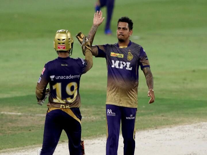 IPL 2021: RCB given target of 139 runs against KKR in Match 58 at Sharjah Cricket Stadium KKR vs RCB, 1 Innings Highlight: சுனில் சுழலில் சிக்கிய கோலி படை : காப்பாற்றுவார்களா பெங்களூர் பவுலர்கள்?