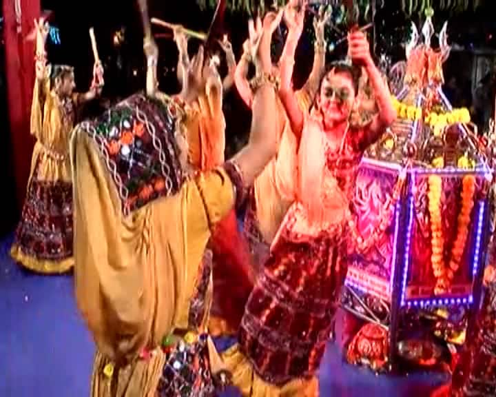 રાજકોટ સ્વામી નારાયણ ચોકના ગરબા