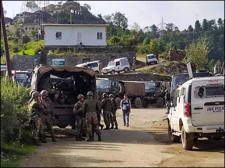 प्रवक्ता ने शाम में कहा कि आतंकवादियों के साथ मुठभेड़ अब भी जारी है और विस्तृत ब्योरे की प्रतीक्षा है. (तस्वीर पीटीआई)