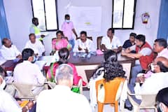 గడ్డిఅన్నారం మార్కెట్ తరలింపు నేపథ్యంలో కొత్తపేట విక్టోరియా హోం స్థలం, బాటసింగారం స్థలాలను పరిశీలించిన మంత్రులు