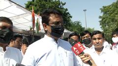 Delhi: Lakhimpur की घटना को लेकर Congress कार्यकर्ताओं ने मौन व्रत कर किया विरोध प्रदर्शन