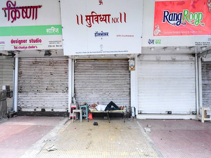 In Mumbai, which has a considerable Sena influence, shops and other commercial establishments, barring those engaged in selling essential items, remained shut. (PTI Photo/Shashank Parade)