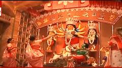 Durga Puja 2021: মায়ের হাতে মায়ের আবাহন, ৬৬ পল্লিতে মায়ের বোধনে মহিলা পুরোহিতরা। Bangla News