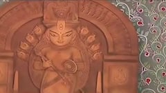 Durga Puja 2021: মাটির পুতুলের নজরকাড়া ব্যবহারে 'লোকসংস্কৃতি ভাবনায় সেরা' পুজো ২১ পল্লি | Bangla News