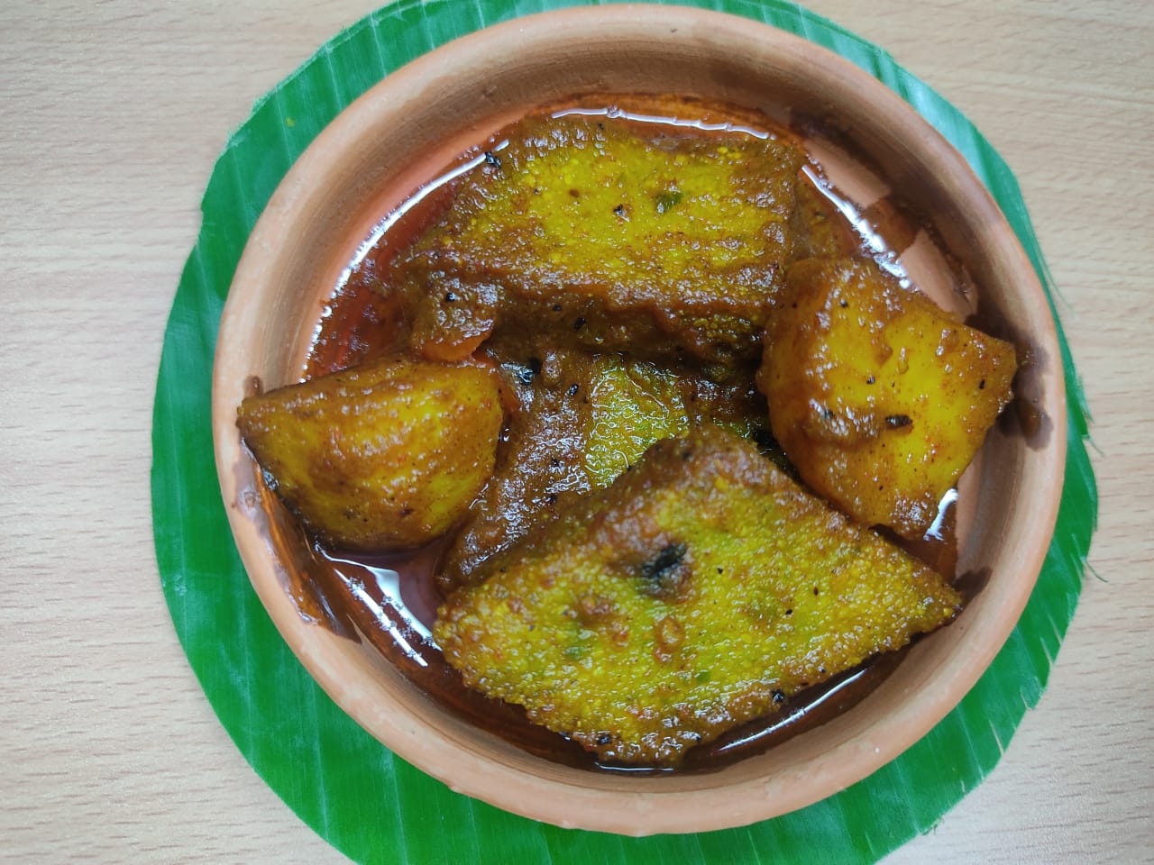 Durga Puja Recipe: গরম ভাত বা ফুলকো লুচির যোগ্য সঙ্গত মটরশুঁটির ধোকার ডালনা, বেগুন বাসন্তী, দেখুন রেসিপি