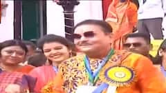 Durga Puja 2021: শোভাবাজার রাজবাড়ির পুজোয় নাচের ছন্দে পা মেলালেন মদন মিত্র | Bangla News