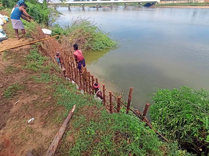 தஞ்சாவூர் வெண்ணாறு கரை உடையும் அபாயம்-சரியான நேரத்தில் கண்டறிந்ததால் பெரும் பாதிப்பு தவிர்ப்பு