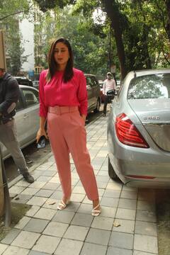 पिंक पैंट और गुलाबी टॉप में दिखा दिलकश अंदाज, Kareena Kapoor ने एक बार फिर लूट ली महफिल