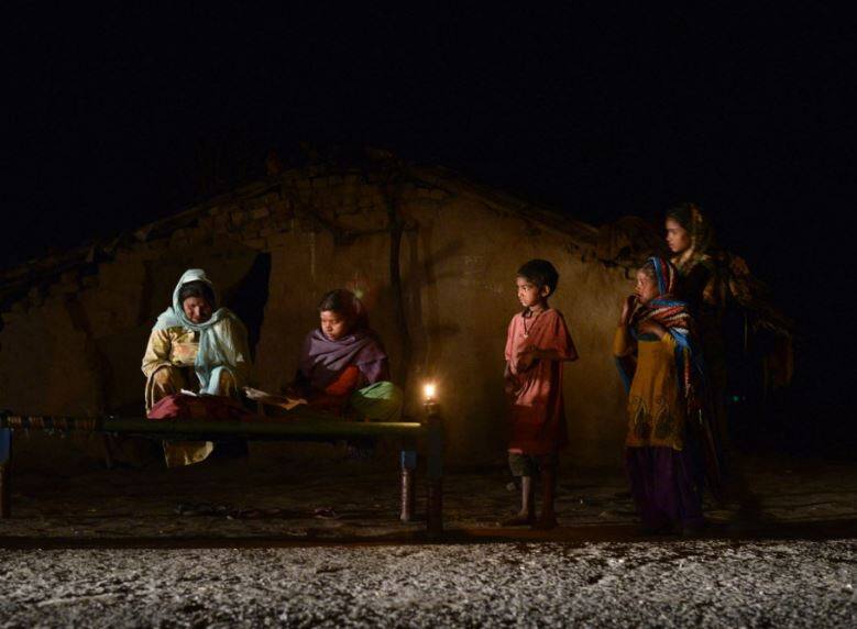 Coal Shortage: ‘Blackout’ crisis in India दुआ कीजिए कि आपके यहां अंधेरे का सैलाब न आ पाए