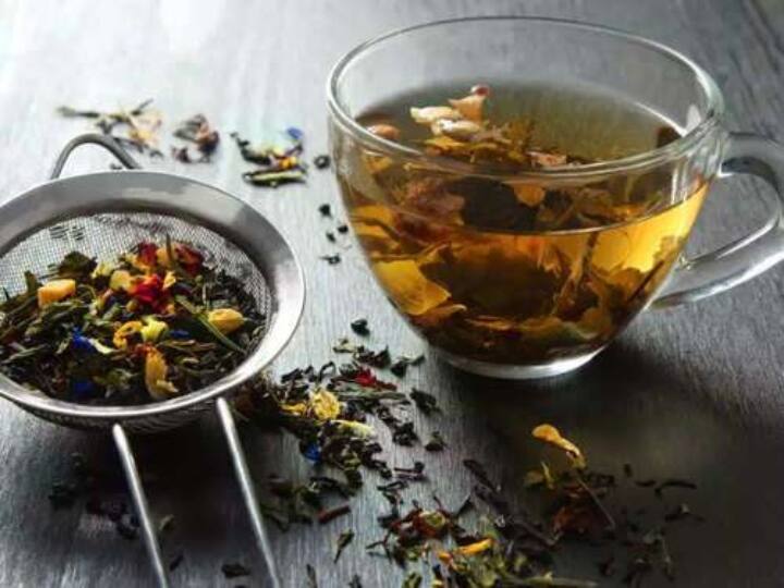 Green tea: Health benefits, side effects, and research Green Tea: உங்களுக்கு க்ரீன் டீ தெரியும்.. ஆனா இந்த விஷயமெல்லாம் தெரியுமா?