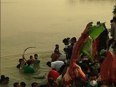 Durga Puja 2021: আজ মহাসপ্তমী, ঘাটে ঘাটে শুরু নবপত্রিকা স্নানাচার | Bangla News