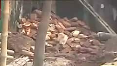 Narkeldanga: নারকেলডাঙায় পরিত্যক্ত বাড়ি ভেঙে মৃত্যু শ্রমিকের| Bangla News