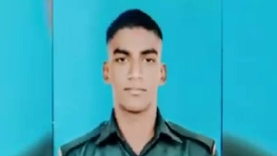 Jammu Kashmir में आतंकियों के खिलाफ सेना का ऑपरेशन जारी | नमस्ते भारत