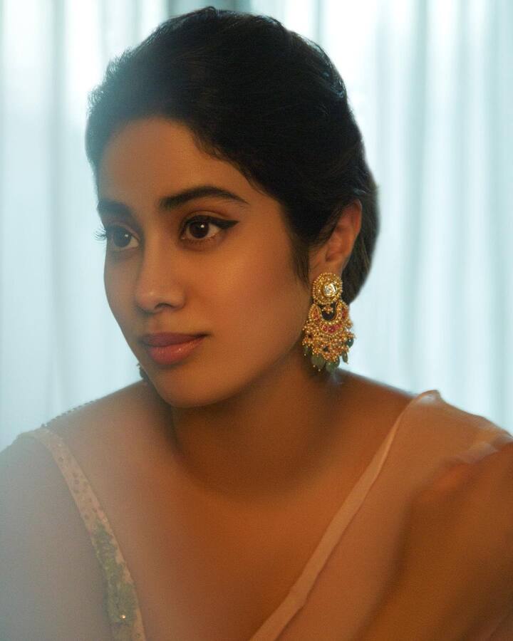 (Courtesy : Instagram) ఈ క్రమంలో ఆమె నటించిన పలు సినిమాలు విమర్శకుల ప్రశంసలు అందుకున్నాయి.