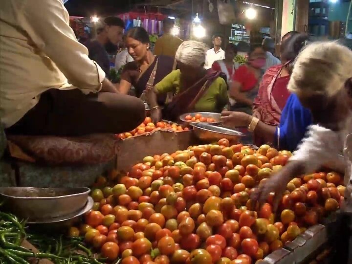 காஞ்சிபுரம் : தெறிக்கவிடும் தக்காளி விலை..! தக்காளி கொடுத்தால் பிரியாணி.. பிரியாணி வாங்கினால் தக்காளி..! ஒரு விநோதம்..