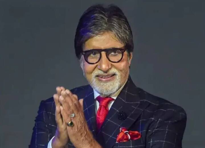 বলিউডে অনবদ্যর আরেক নাম অমিতাভ। কিন্তু এবার এই দৌড় থেকে অবসর নেওয়া উচিত তাঁর, এমনটাই মনে করছেন সলমনের বাবা। তাঁর কথায়, একজন সফল অভিনেতা জীবনে যা যা পেতে পারে অমিতাভ সেই সবই অর্জন করেছেন।