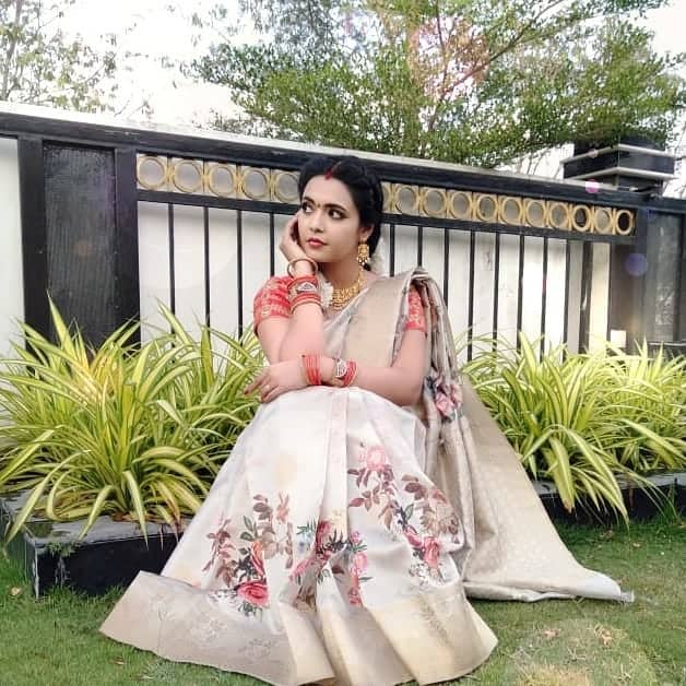 బుల్లితెరపై తనకంటూ ప్రత్యేక గుర్తింపుతో ముందుకు సాగుతోంది. (Image: Marina Abraham Instagram)