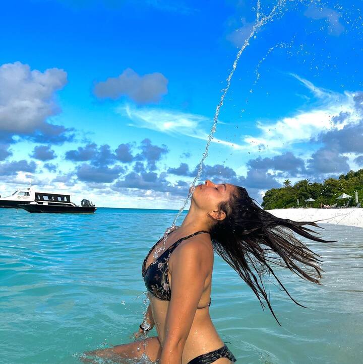 The ‘Shakti – Astitva Ke Ehsaas Ki’ actress, who went for a vacation with her husband in Maldives on the occasion of latter’s birthday, dropped some pictures on her Instagram. (Image courtesy - @rubinadilaik/Instagram)