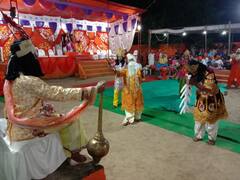 सहारनपुर: कुर्सी उठाने को लेकर रामलीला में हुआ विवाद, युवक पर चाकू से हमला, मची भगदड़