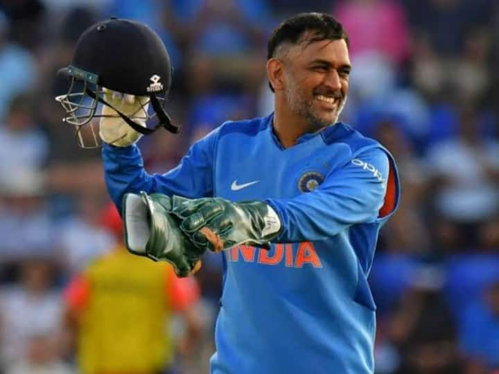 MS Dhoni is not charging any honorarium for mentor of Indian team for the T20 World Cup says Jay Shah Dhoni on T20 WC 2021: टी -20 वर्ल्डकपसाठी धोनी भारतीय संघाचा मार्गदर्शक; मानधन ऐकून बसेल धक्का!