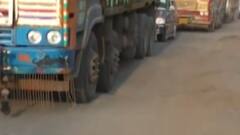 અમદાવાદને કચ્છથી જોડતા સ્ટેટ હાઈવે પર 4 ટોલ પ્લાઝા હોવા છતા ખરાબ હાલત