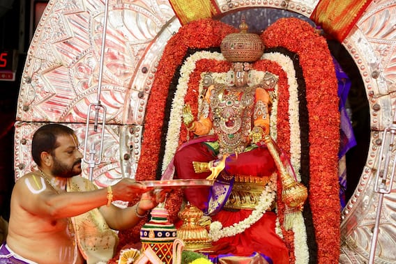 Tirumala Brahmotsavam Photos: వైభవంగా శ్రీవారి సాలకట్ల బ్రహ్మోత్సవాలు... సూర్య ప్రభ వాహనంపై గోవిందరాజ స్వామి