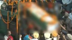 Poonch Terrorist Attack: शहीद जसविंदर सिंह का पार्थिव शरीर उनके गांव पहुंचा, उमड़ी भीड़